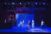 天使は瞳を閉じて