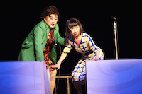 鯨よ！私の手に乗れ