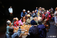 薄い桃色のかたまり