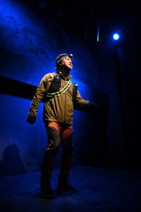 夜を歩けよ、メロス